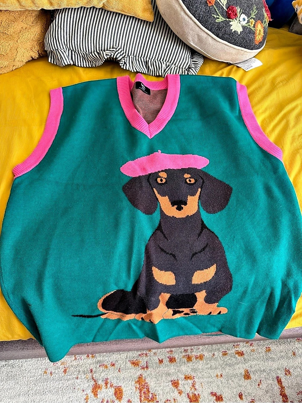 Kids Dog Graphic Sweater Vest in Green & Pink